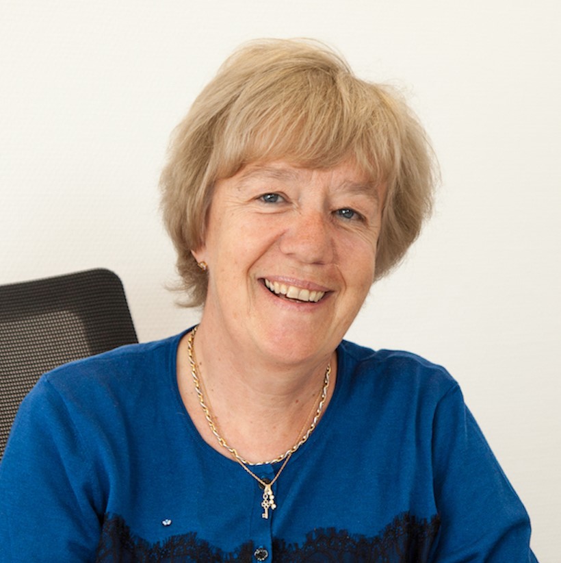 Dr. Catherine Larue